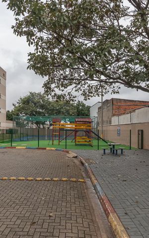 Apartamento para alugar com 49m², 2 quartos e 1 vaga Apartamento para alugar com 49m², 2 quartos e 1 vagaÁrea comum - Playground