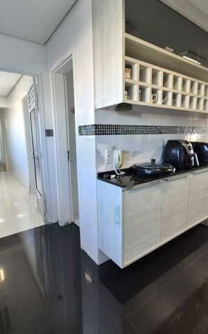 Apartamento à venda com 223m², 3 quartos e 4 vagas