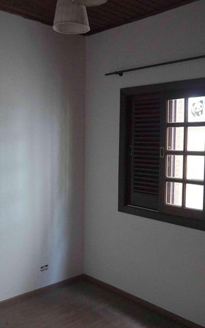 Casa de condomínio para alugar com 290m², 3 quartos e 3 vagasQuarto 2
