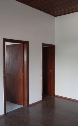 Casa de condomínio para alugar com 290m², 3 quartos e 3 vagasSuite 1