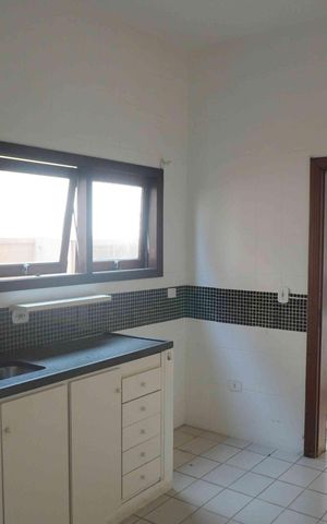 Casa de condomínio para alugar com 290m², 3 quartos e 3 vagasCozinha