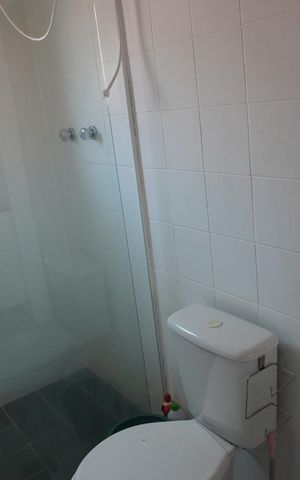 Casa de condomínio para alugar com 290m², 3 quartos e 3 vagasBanheiro da Suíte 2