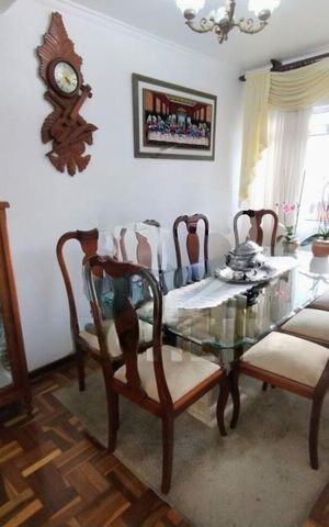 Casa à venda com 141m², 3 quartos e 3 vagas