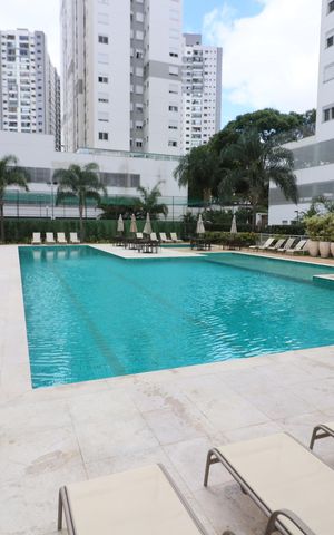 Apartamento à venda com 72m², 2 quartos e 2 vagasÁrea comum - Piscina