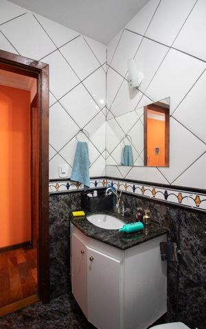 Casa à venda com 95m², 2 quartos e 1 vaga Casa à venda com 95m², 2 quartos e 1 vagaBanheiro Social
