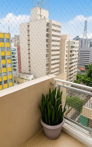 Apartamento à venda com 98m², 3 quartos e 1 vaga Apartamento à venda com 98m², 3 quartos e 1 vagaVaranda