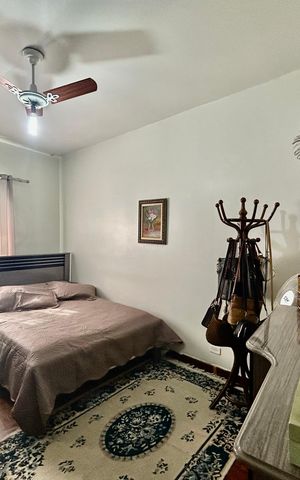 Casa à venda com 200m², 2 quartos e 2 vagas Casa à venda com 200m², 2 quartos e 2 vagasQuarto 1