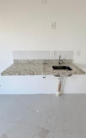 Studio à venda com 28m², 1 quarto e sem vaga Studio à venda com 28m², 1 quarto e sem vagaCozinha