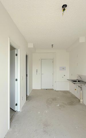 Casa de condomínio à venda com 33m², 1 quarto e sem vaga Casa de condomínio à venda com 33m², 1 quarto e sem vagaSala