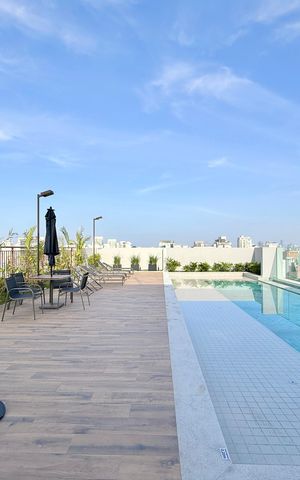 Studio à venda com 28m², 1 quarto e sem vaga Studio à venda com 28m², 1 quarto e sem vagaPiscina