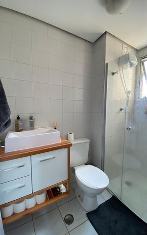 Apartamento à venda com 52m², 2 quartos e 1 vaga Apartamento à venda com 52m², 2 quartos e 1 vagaBanheiro