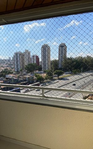 Apartamento à venda com 52m², 2 quartos e 1 vaga Apartamento à venda com 52m², 2 quartos e 1 vagaVaranda