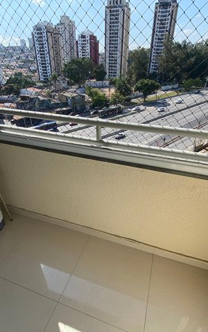 Apartamento à venda com 52m², 2 quartos e 1 vaga Apartamento à venda com 52m², 2 quartos e 1 vagaVaranda