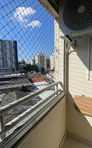 Apartamento à venda com 52m², 2 quartos e 1 vaga Apartamento à venda com 52m², 2 quartos e 1 vagaVaranda