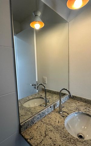 Apartamento para alugar com 58m², 2 quartos e 1 vaga Apartamento para alugar com 58m², 2 quartos e 1 vagaBanheiro da Suíte