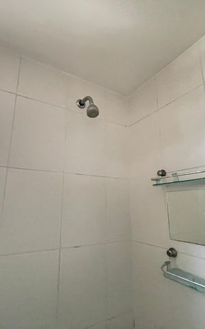 Apartamento à venda com 78m², 3 quartos e 1 vaga Apartamento à venda com 78m², 3 quartos e 1 vagaBanheiro da suíte