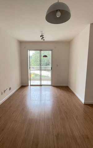 Apartamento à venda com 78m², 3 quartos e 1 vaga Apartamento à venda com 78m², 3 quartos e 1 vagaSala