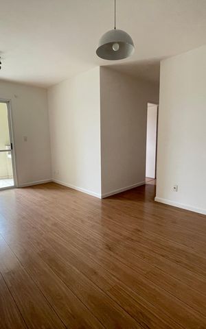 Apartamento à venda com 78m², 3 quartos e 1 vaga Apartamento à venda com 78m², 3 quartos e 1 vagaSala