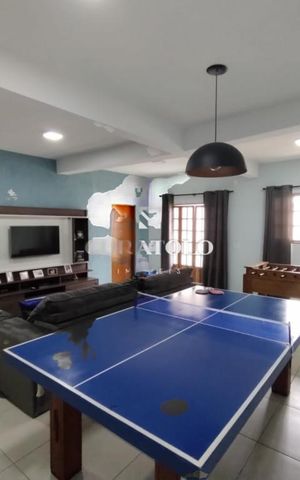 Casa à venda com 352m², 5 quartos e 2 vagas