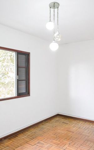 Casa para alugar com 150m², 2 quartos e 2 vagasQuarto 1
