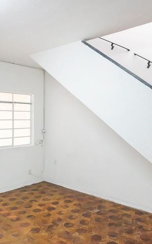 Casa para alugar com 150m², 2 quartos e 2 vagasSala