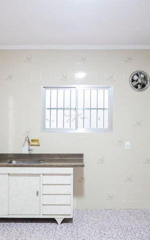 Casa para alugar com 150m², 2 quartos e 2 vagasCozinha
