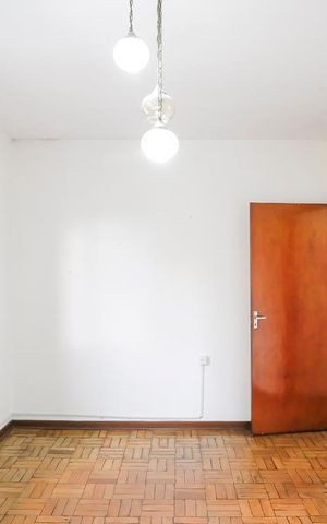 Casa para alugar com 150m², 2 quartos e 2 vagasQuarto 1