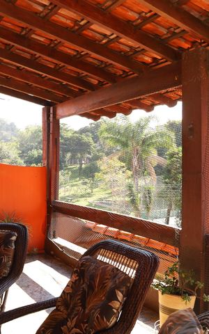 Casa à venda com 320m², 3 quartos e 3 vagasVaranda 2