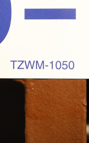Casa à venda com 320m², 3 quartos e 3 vagasPlaca grande instalada no portão do imóvel dia 06.07.2026 - Código da placa: TZWM-1050