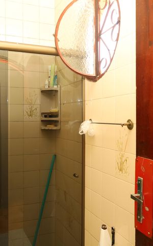 Casa à venda com 320m², 3 quartos e 3 vagasBanheiro 2