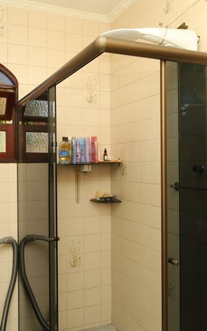 Casa à venda com 320m², 3 quartos e 3 vagasBanheiro 1 - Suíte