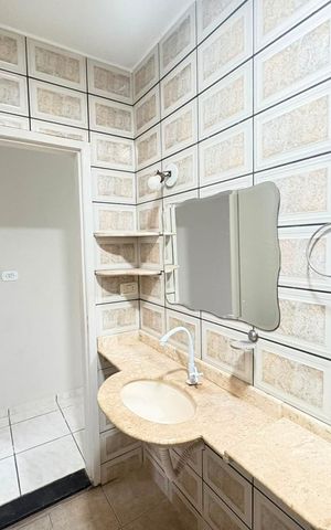 Casa para alugar com 267m², 4 quartos e 6 vagas
