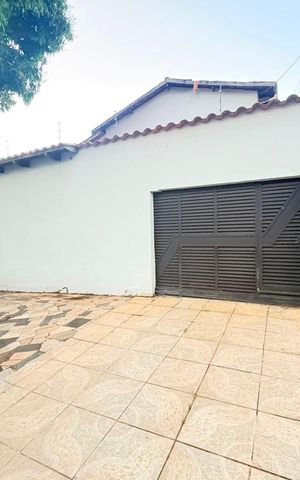 Casa para alugar com 267m², 4 quartos e 6 vagas