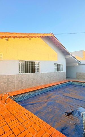 Casa para alugar com 267m², 6 quartos e 5 vagas