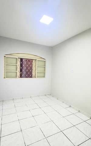 Casa para alugar com 267m², 6 quartos e 5 vagas