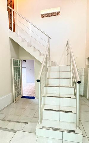 Casa para alugar com 267m², 6 quartos e 5 vagas
