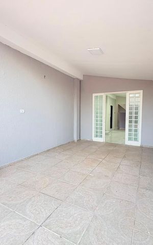 Casa para alugar com 267m², 6 quartos e 5 vagas