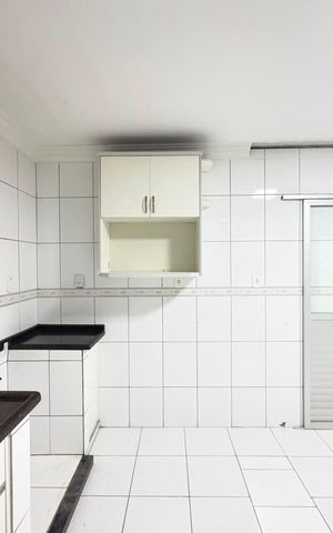 Casa para alugar com 267m², 6 quartos e 5 vagas