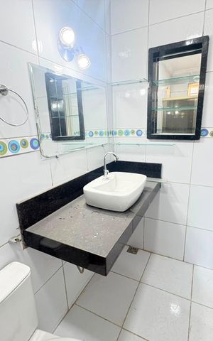 Casa para alugar com 267m², 6 quartos e 5 vagas