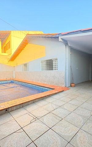 Casa para alugar com 267m², 6 quartos e 5 vagas