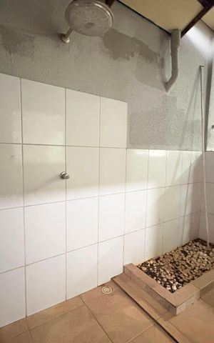Casa para alugar com 267m², 6 quartos e 5 vagas