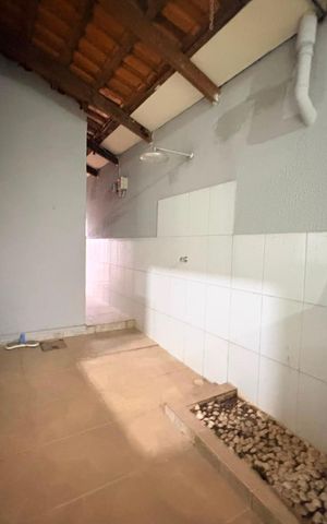 Casa para alugar com 267m², 6 quartos e 5 vagas