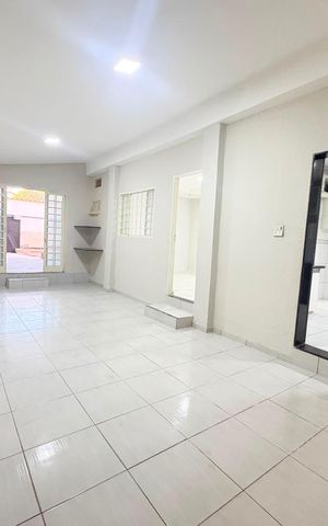 Casa para alugar com 267m², 6 quartos e 5 vagas