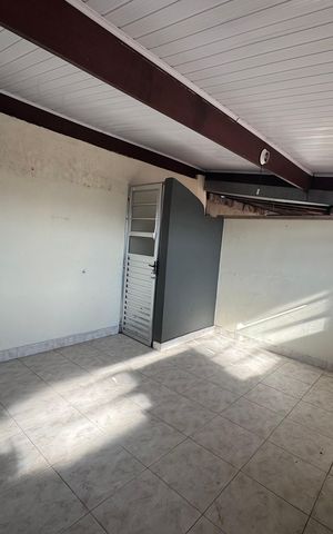 Casa à venda com 125m², 3 quartos e 2 vagas Casa à venda com 125m², 3 quartos e 2 vagasVaranda gourmet