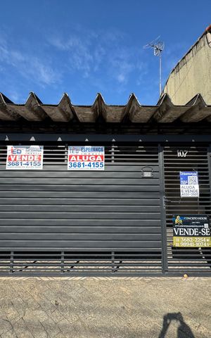 Casa à venda com 125m², 3 quartos e 2 vagas Casa à venda com 125m², 3 quartos e 2 vagasFachada com PLACA