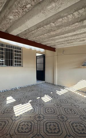 Casa à venda com 125m², 3 quartos e 2 vagas Casa à venda com 125m², 3 quartos e 2 vagasGaragem