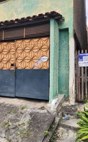 Casa para alugar com 57m², 2 quartos e sem vaga Casa para alugar com 57m², 2 quartos e sem vagaFachada