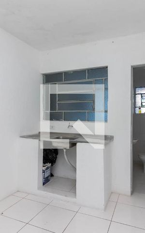 Casa para alugar com 40m², 1 quarto e sem vaga Casa para alugar com 40m², 1 quarto e sem vagaCozinha