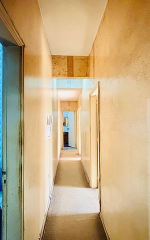 Casa de condomínio à venda com 85m², 3 quartos e 1 vaga Casa de condomínio à venda com 85m², 3 quartos e 1 vagaCorredor