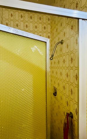 Casa de condomínio à venda com 85m², 3 quartos e 1 vaga Casa de condomínio à venda com 85m², 3 quartos e 1 vagaBanheiro 2